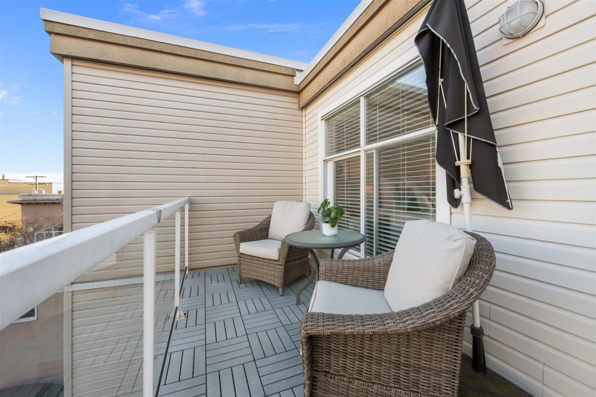 Loft / Bonus Room Photo of 303 1153 Vidal Street, White Rock, BC