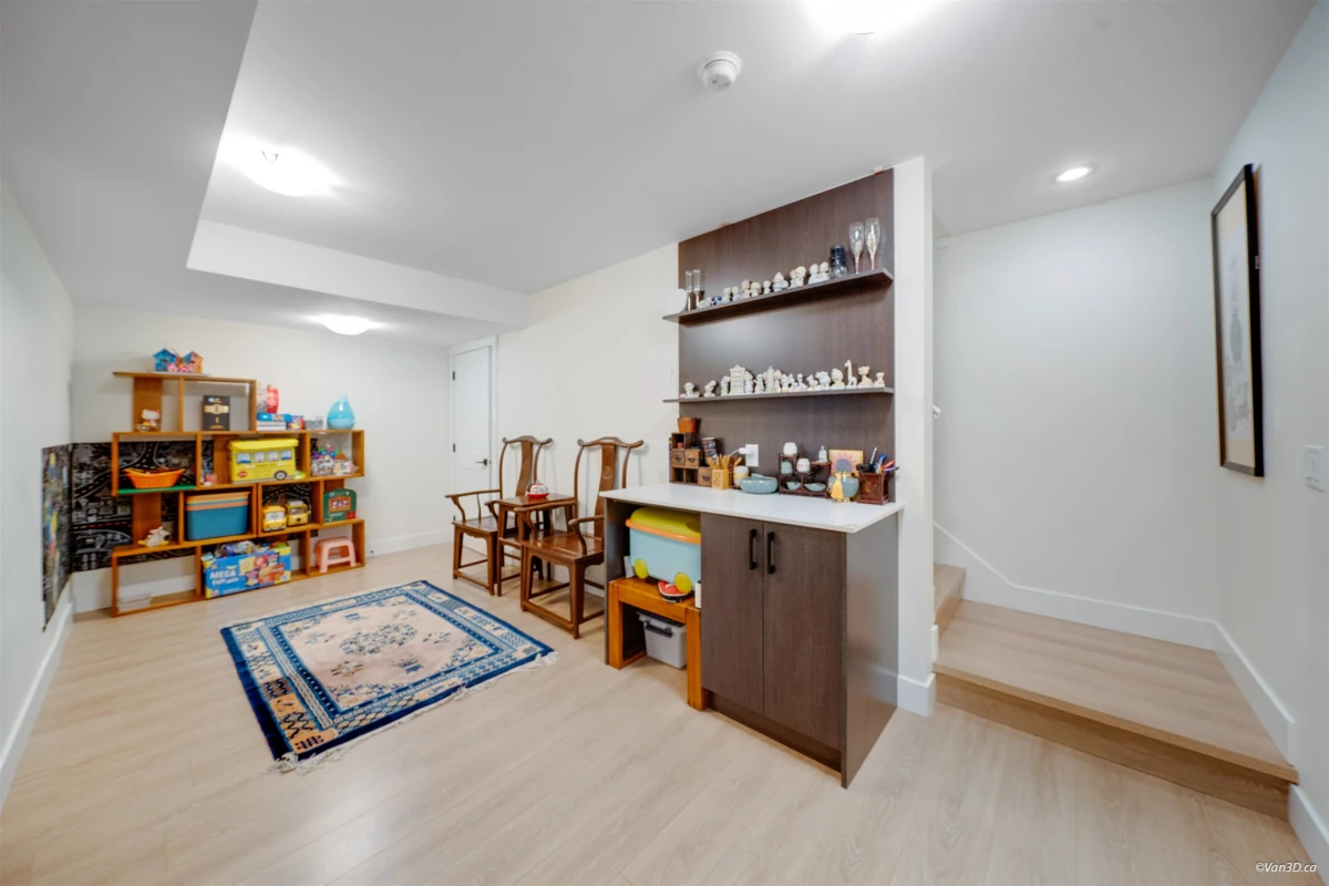 Garden / Landscaping Photo of 8 1454 162b Street, Surrey, BC