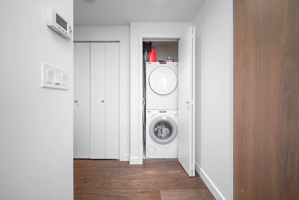 Guest Bathroom Photo of 1903 8833 Hazelbridge Way, Richmond, BC