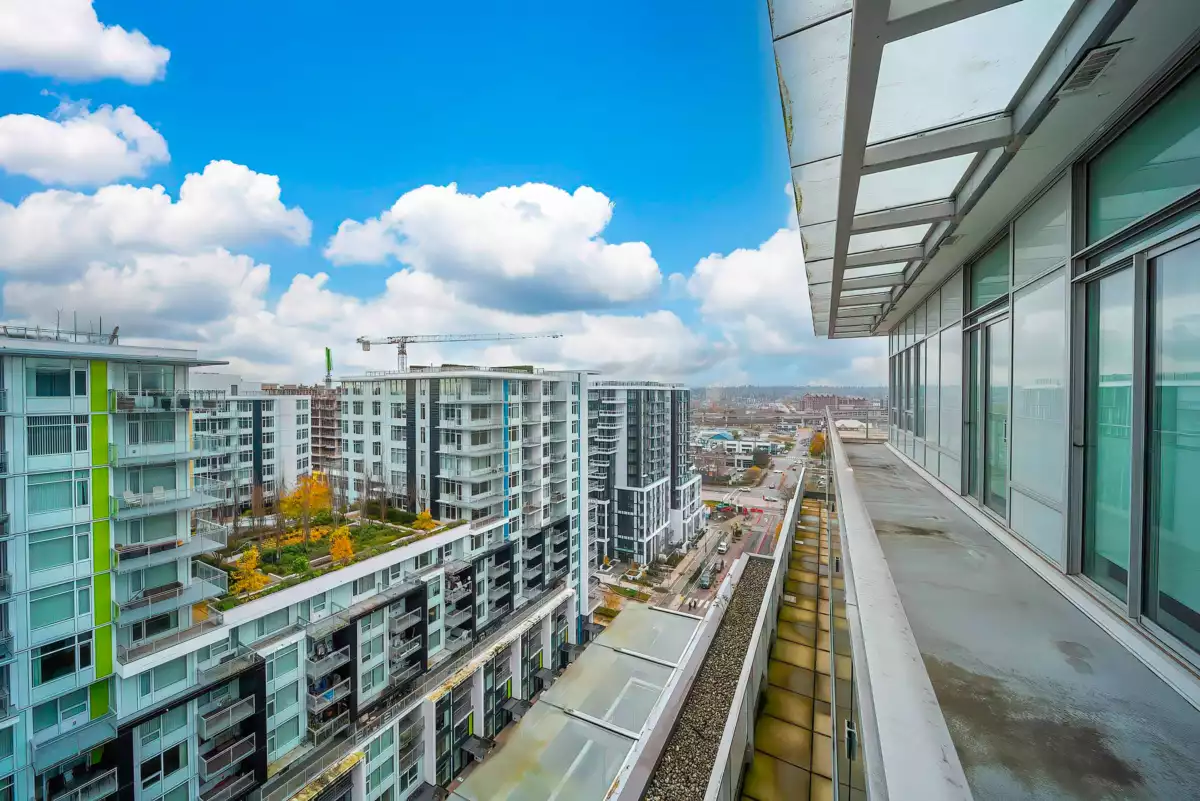 Hallway Photo of 1903 8833 Hazelbridge Way, Richmond, BC