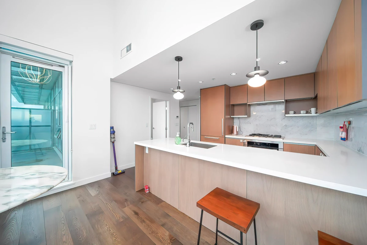 Kitchen Island Photo of 1903 8833 Hazelbridge Way, Richmond, BC