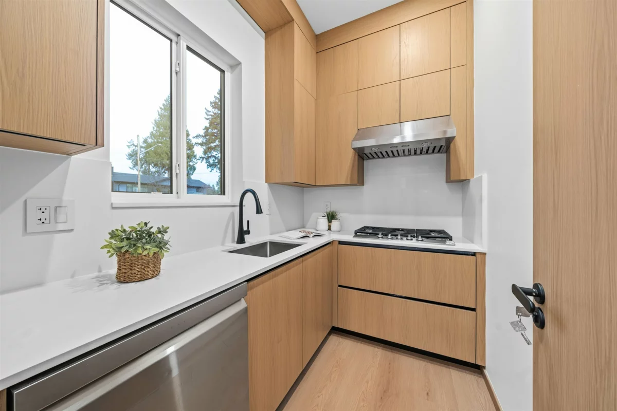 Kitchen Island Photo of 8305 118a Street, Delta, BC
