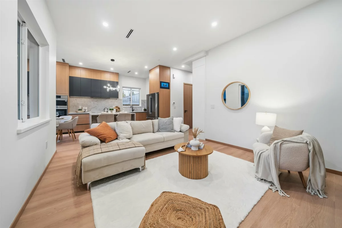 Living Room Photo of 8305 118a Street, Delta, BC