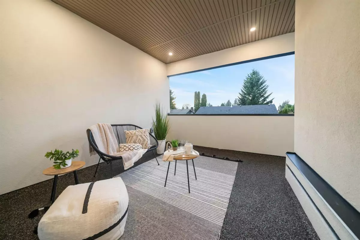 Powder Room Photo of 8305 118a Street, Delta, BC