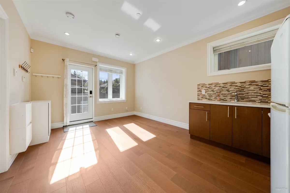 Outdoor Deck Photo of 4042 W 20th Avenue, Vancouver, BC