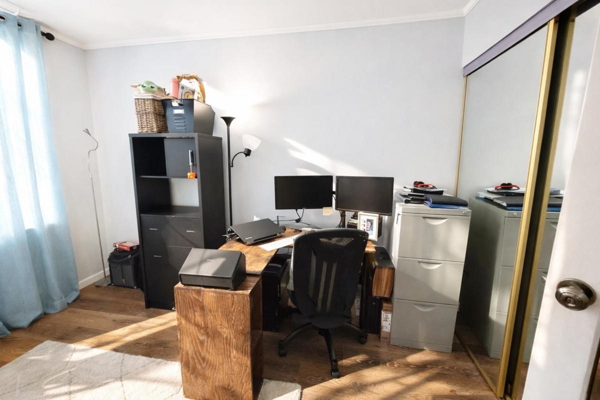 Bedroom 4 Photo of 305 1250 Quayside Drive, New Westminster, BC