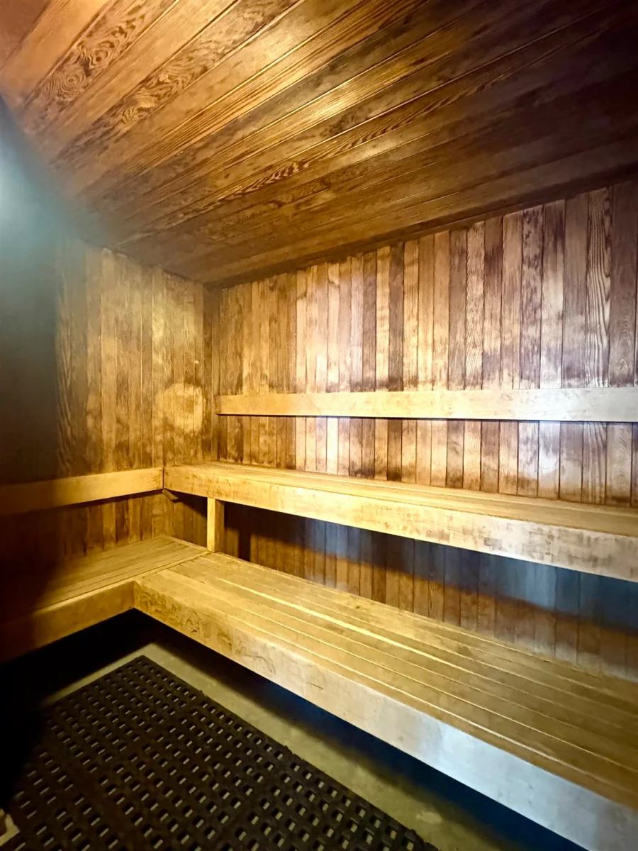 Entry Foyer Photo of 305 1250 Quayside Drive, New Westminster, BC