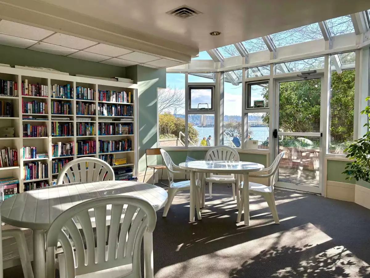 Hallway Photo of 305 1250 Quayside Drive, New Westminster, BC