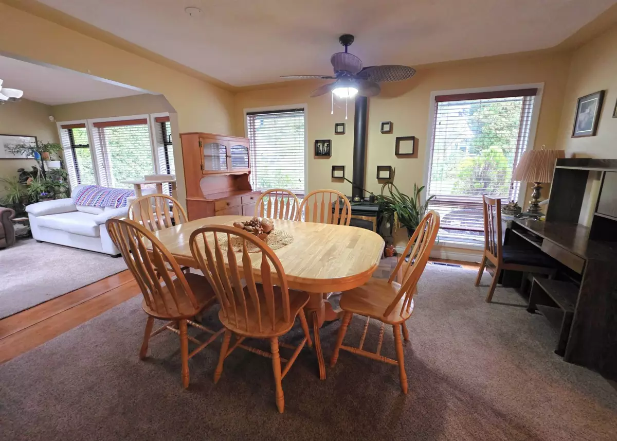 Kitchen Photo of 3319 275 Street, Langley, BC