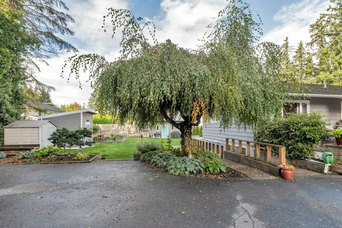 Outdoor Deck Photo of 24846 56 Avenue, Langley, BC
