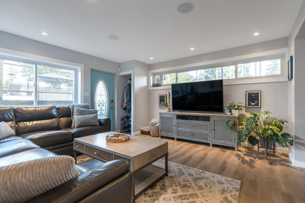 Powder Room Photo of 24846 56 Avenue, Langley, BC