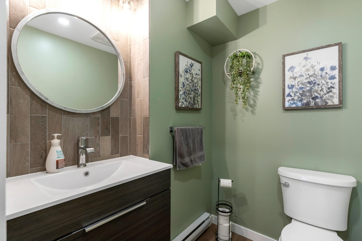 Staircase Photo of 24846 56 Avenue, Langley, BC