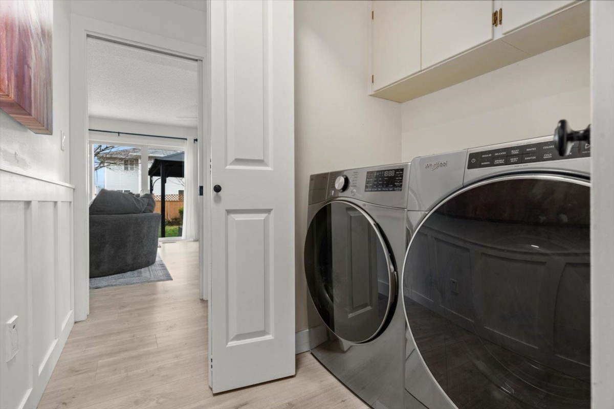 Guest Bathroom Photo of 44983 Cumberland Avenue, Chilliwack, BC