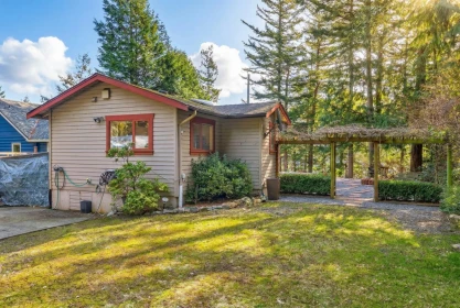 Office / Den Photo of 1309 Oceanview Road, Bowen Island, BC