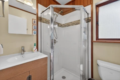 Powder Room Photo of 1309 Oceanview Road, Bowen Island, BC