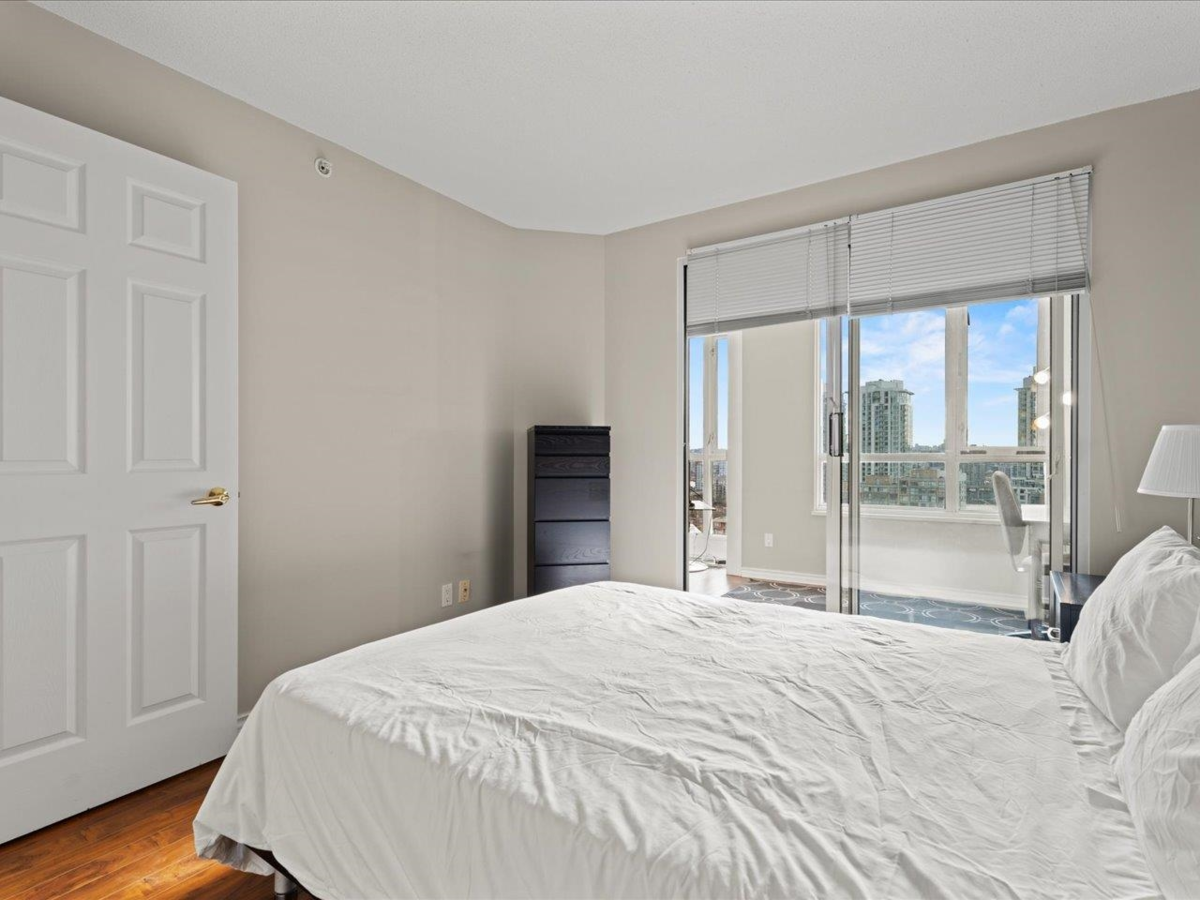 Bedroom 3 Photo of 1607 1188 Richards Street, Vancouver, BC