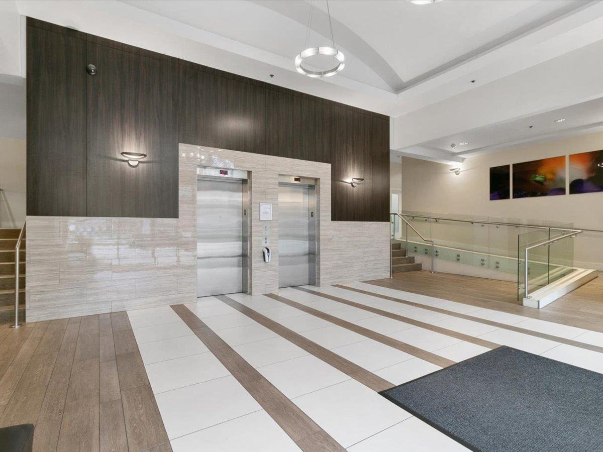 Entry Foyer Photo of 1607 1188 Richards Street, Vancouver, BC