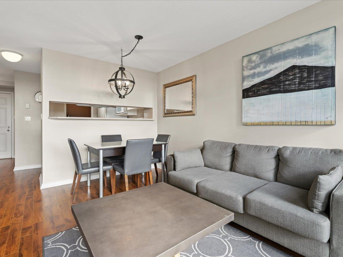 Family Room Photo of 1607 1188 Richards Street, Vancouver, BC