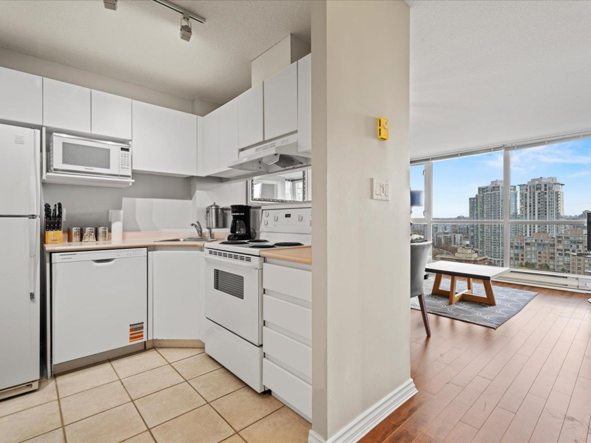 Primary Bedroom Photo of 1607 1188 Richards Street, Vancouver, BC