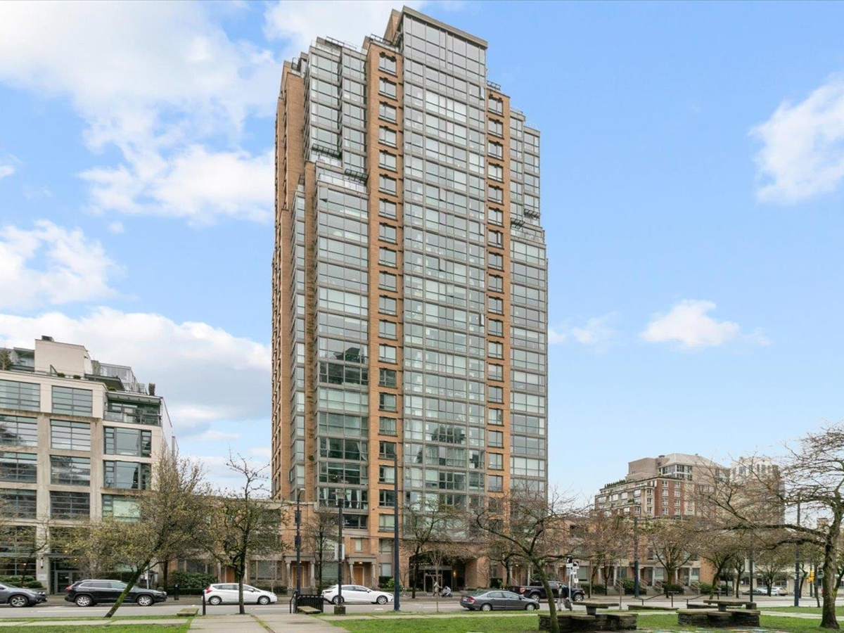 Staircase Photo of 1607 1188 Richards Street, Vancouver, BC