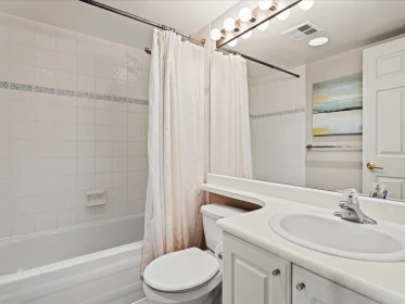 Guest Bathroom Photo of 1607 1188 Richards Street, Vancouver, BC