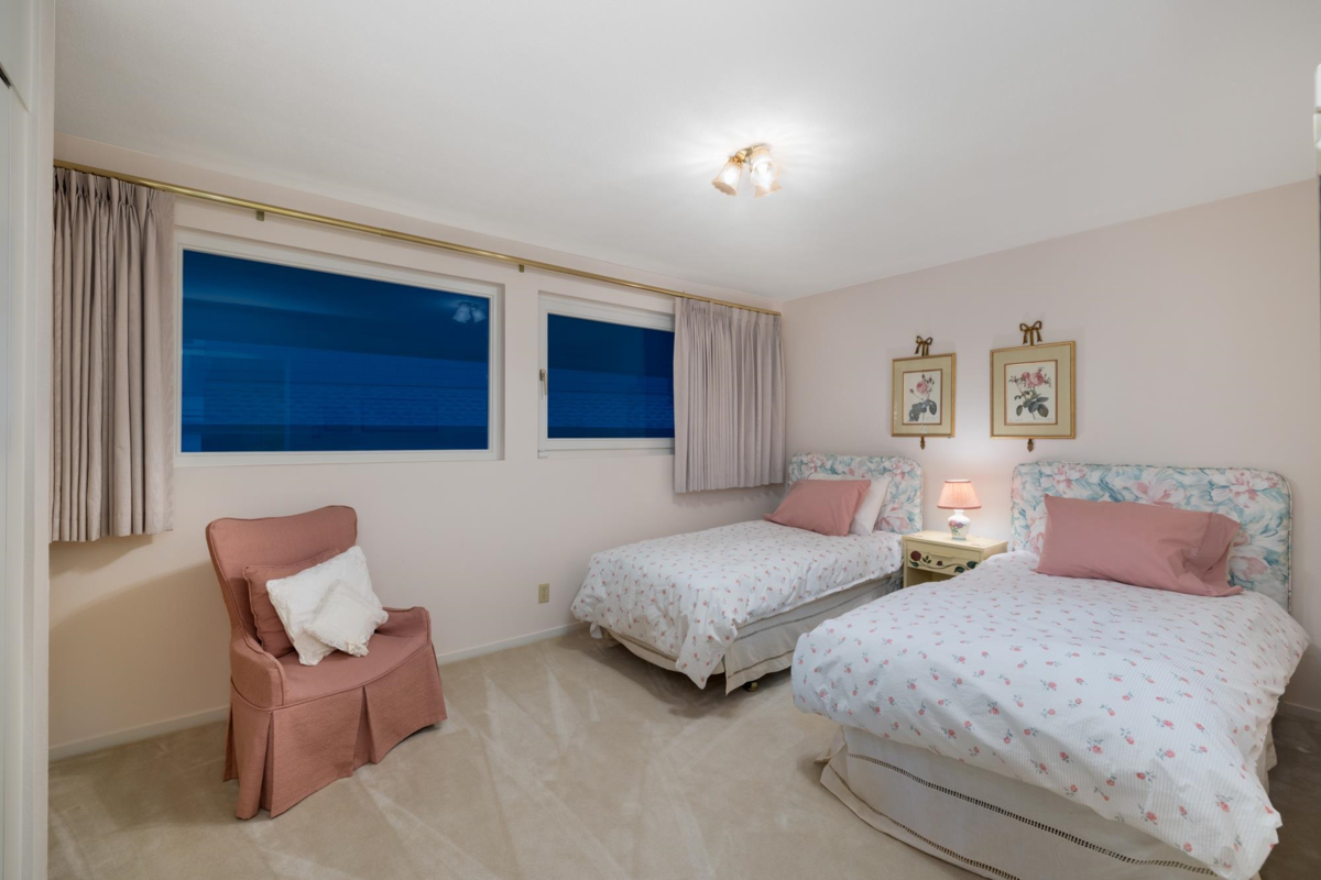 Mudroom Photo of 535 English Bluff Road, Delta, BC