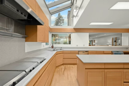 Kitchen Island Photo of 535 English Bluff Road, Delta, BC