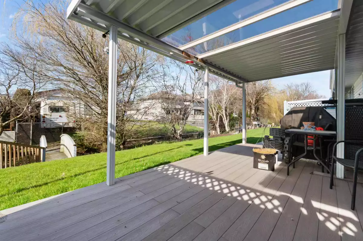 Entry Foyer Photo of 31 45175 Wells Road, Chilliwack, BC
