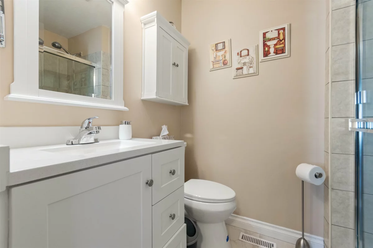 Laundry Room Photo of 31 45175 Wells Road, Chilliwack, BC