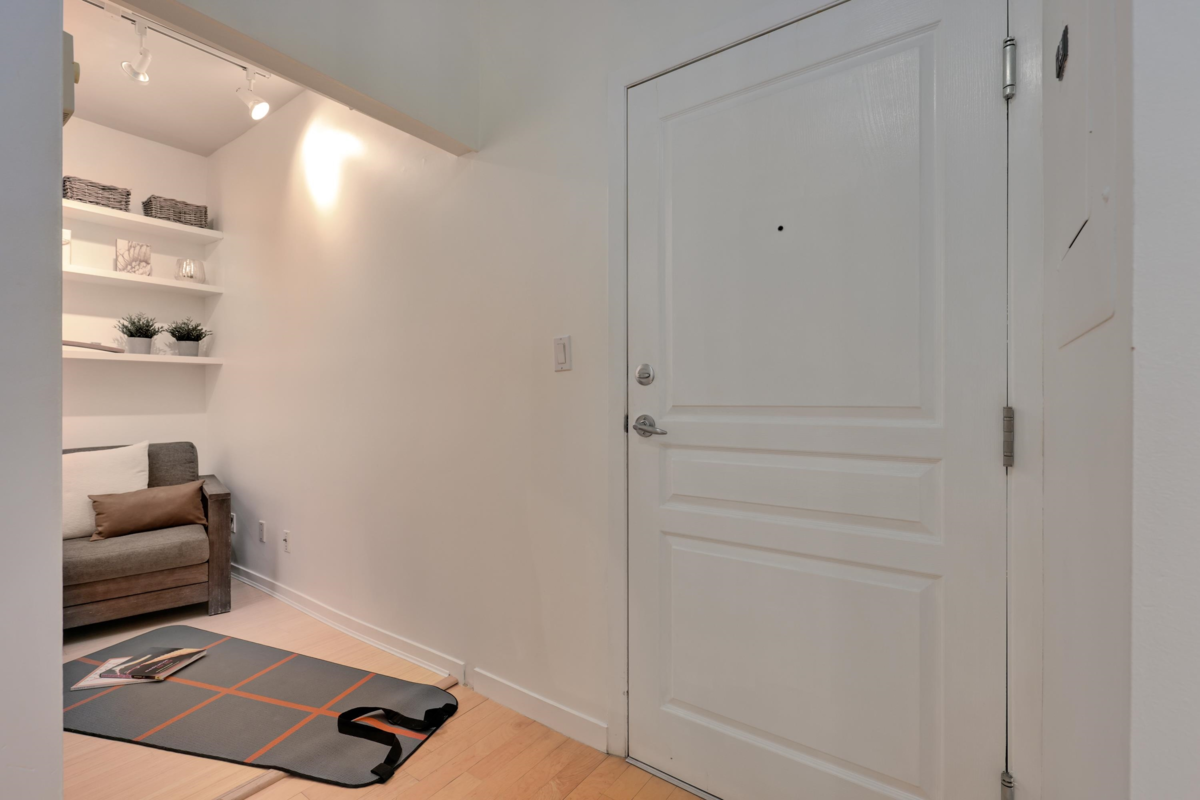 Office / Den Photo of 304 1388 Nelson Street, Vancouver, BC