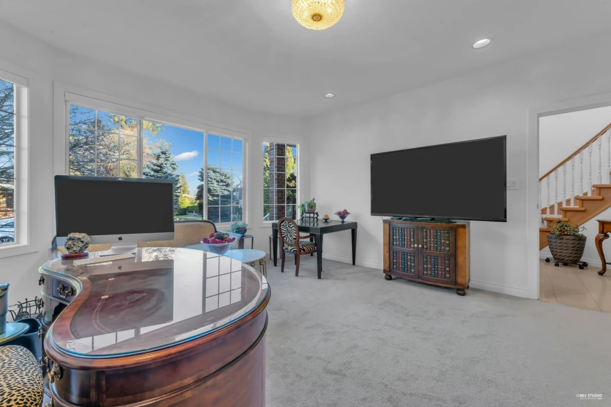 Kitchen Island Photo of 6835 Heather Street, Vancouver, BC
