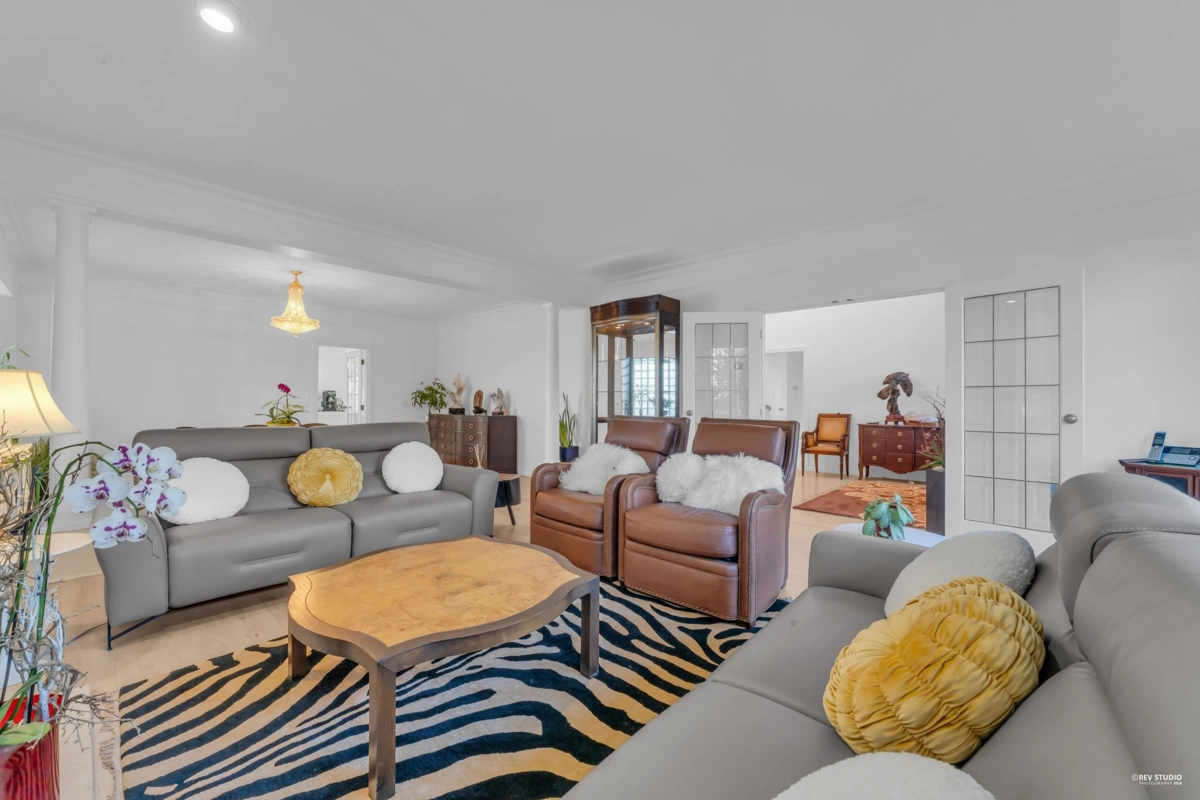 Living Room Photo of 6835 Heather Street, Vancouver, BC