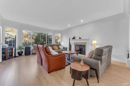 Breakfast Nook Photo of 6835 Heather Street, Vancouver, BC