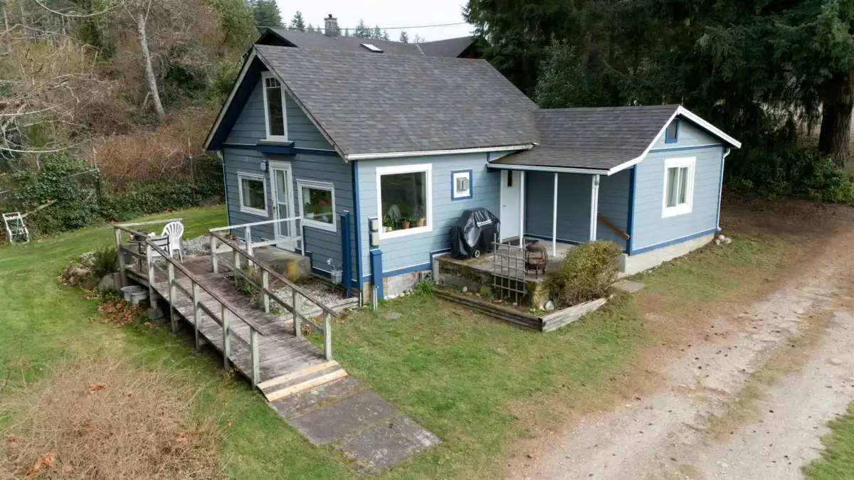 Bedroom 2 Photo of 5012 Geer Road, Sechelt, BC