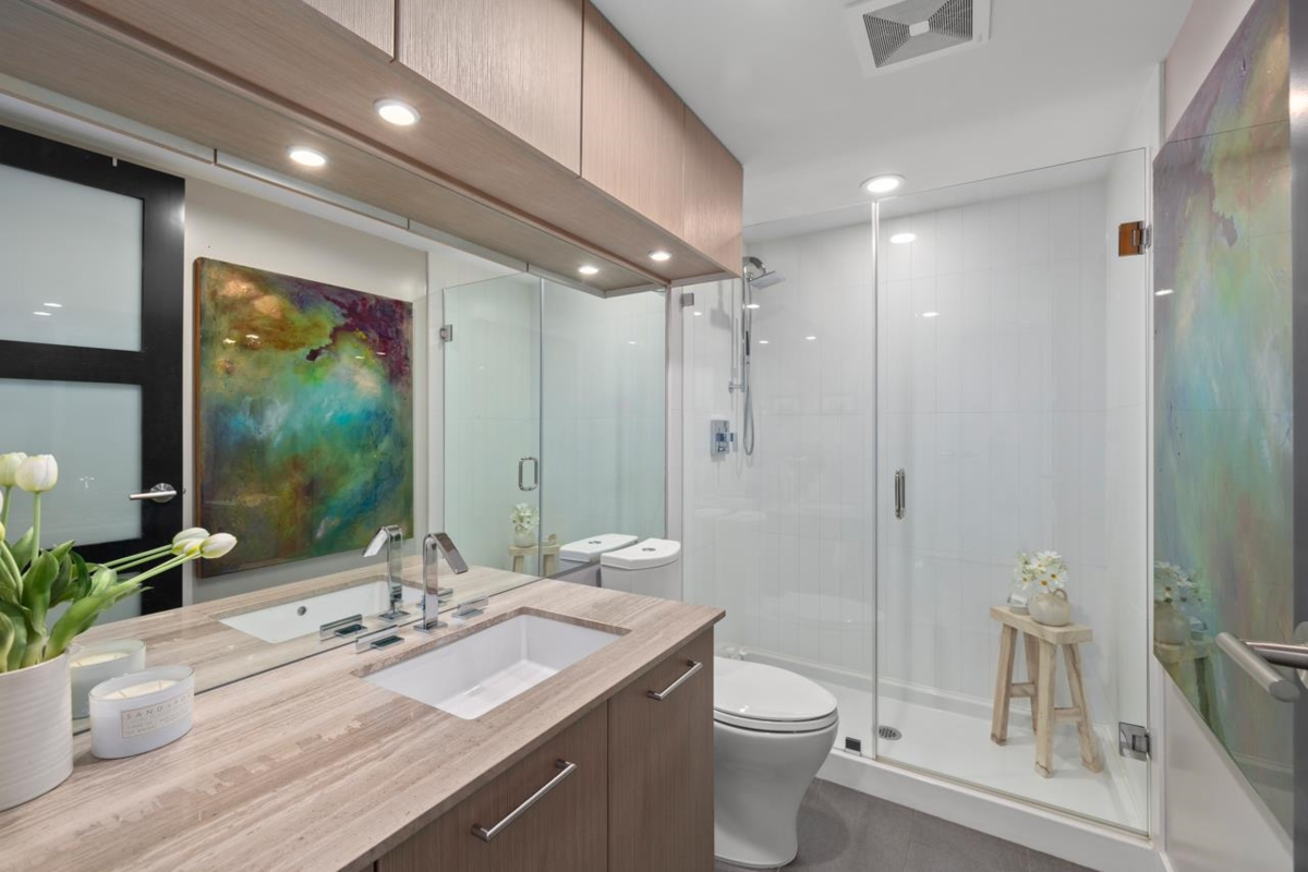 Entry Foyer Photo of 414 220 Salter Street, New Westminster, BC