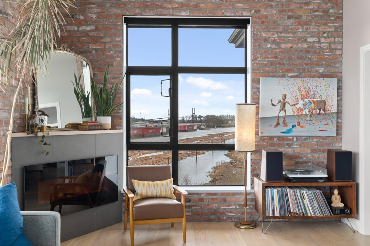 Family Room Photo of 414 220 Salter Street, New Westminster, BC