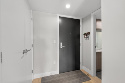 Entry Foyer Photo of 414 220 Salter Street, New Westminster, BC