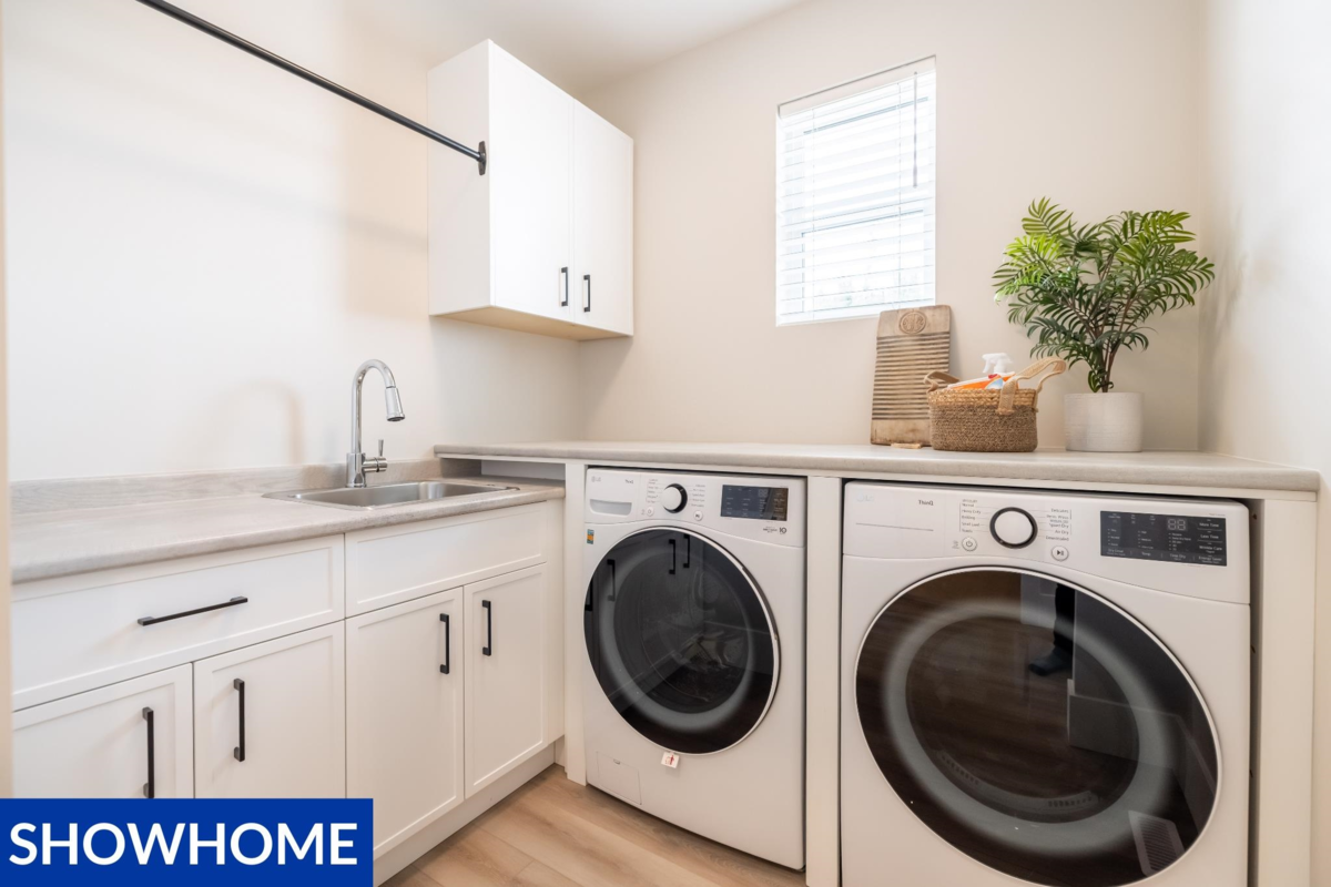 Entry Foyer Photo of 47262 Valerie Place, Chilliwack, BC
