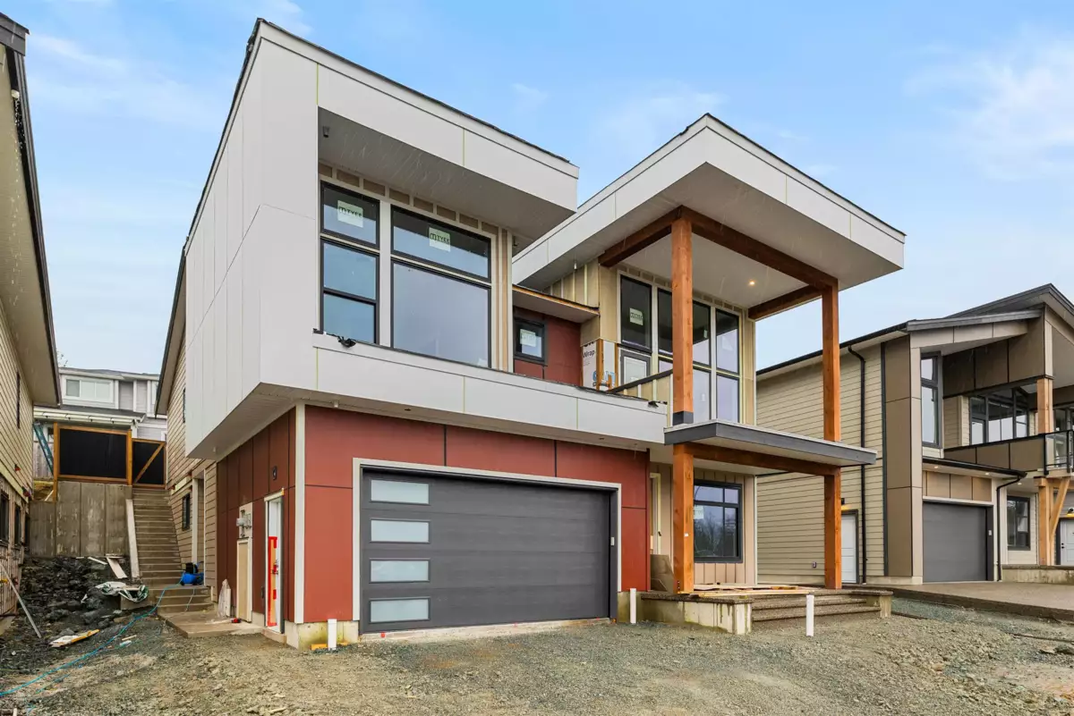 Living Room Photo of 47262 Valerie Place, Chilliwack, BC