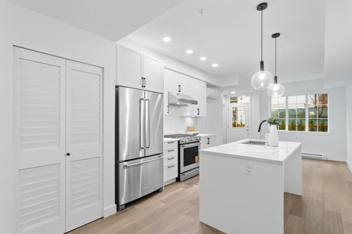 Dining Area Photo of 120 720 Robinson Street, Coquitlam, BC