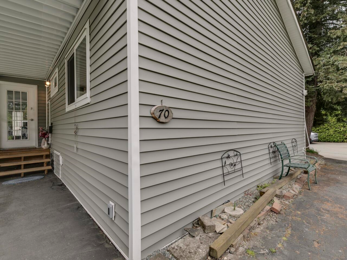 Backyard Photo of 70 31313 Livingstone Avenue, Abbotsford, BC