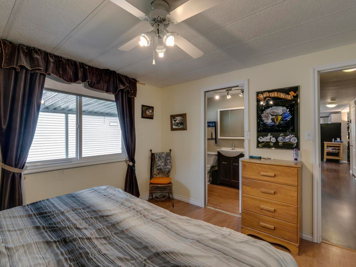 Laundry Room Photo of 70 31313 Livingstone Avenue, Abbotsford, BC