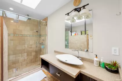 Hallway Photo of 4066 Norwood Avenue, North Vancouver, BC