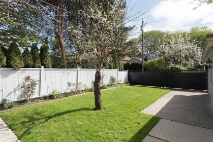 Front Yard Photo of 3056 W 11th Avenue, Vancouver, BC