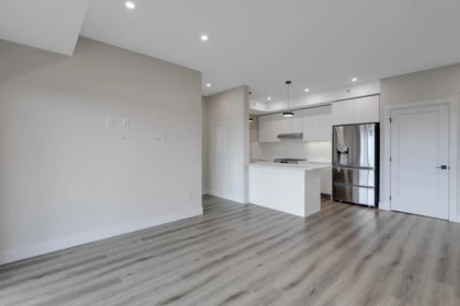 Kitchen Island Photo of 505 6285 King George Boulevard, Surrey, BC