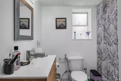 Guest Bathroom Photo of 1112 Hansard Crescent, Coquitlam, BC