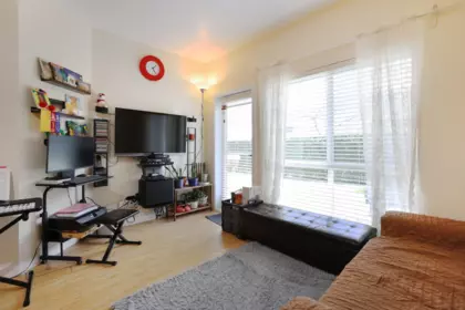 112 5655 Inman Avenue, Burnaby, BC, Burnaby — Apartment/Condo for sale
