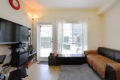 112 5655 Inman Avenue, Burnaby, BC, Burnaby — Apartment/Condo for sale