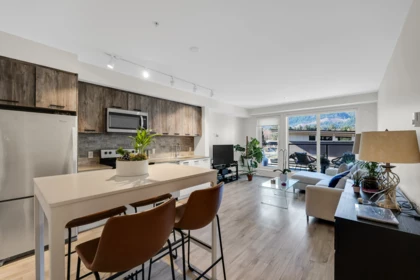 305 38013 Third Avenue, Squamish, BC, Squamish — Apartment/Condo for sale