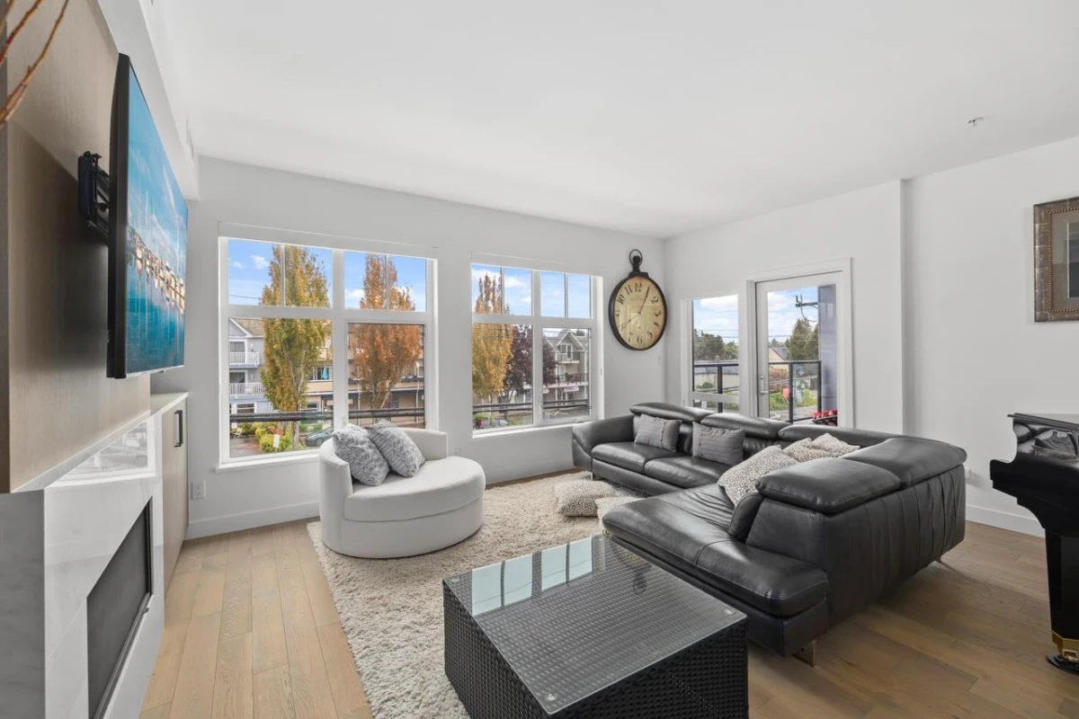 Living Room Photo of 209 12088 3rd Avenue, Richmond, BC